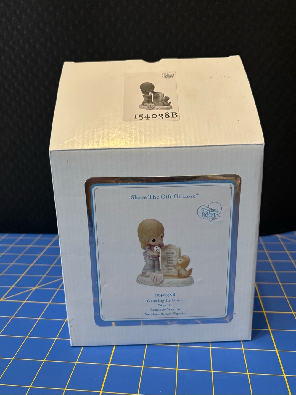 Precious Moments Figurine with Puppy - Growing in Grace Age 11 - Picture 7 of 8